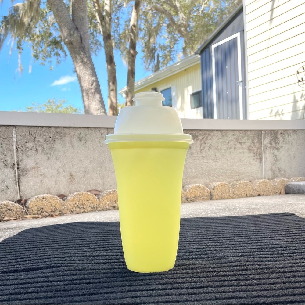 *VINTAGE* Tupperware Yellow Shaker/Mixer/Egg Separator/Salad Dressing Container
